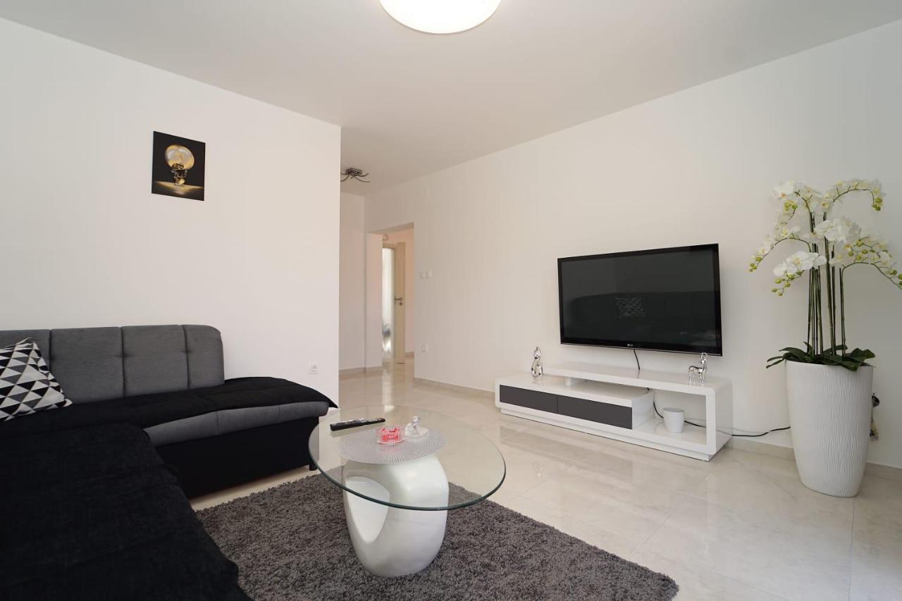 Apartman Tessa 벨라루카 외부 사진
